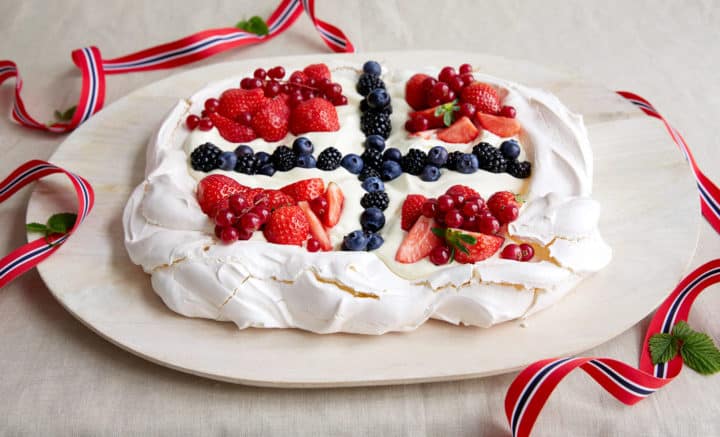 Enkel-17-mai-pavlova