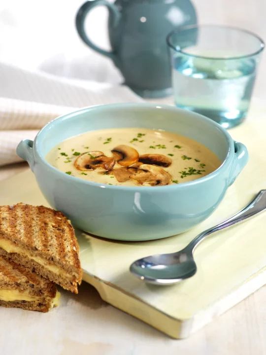 kremet-soppsuppe-med-toast