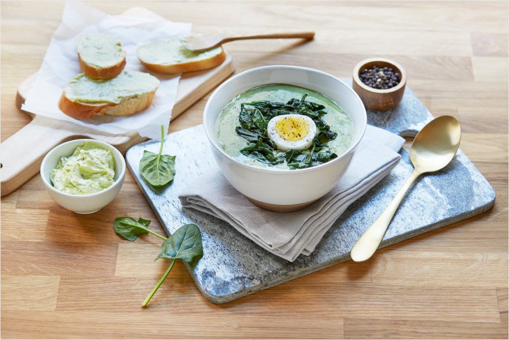 Spinatsuppe+med+smørstekt+spinat+og+kokt+egg